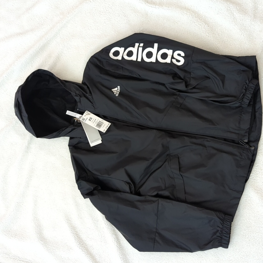 Adidas lightly-line coat